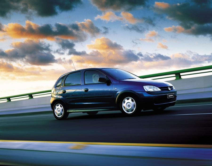  Holden Barina XC 2001 года  (фото 7 из 33)